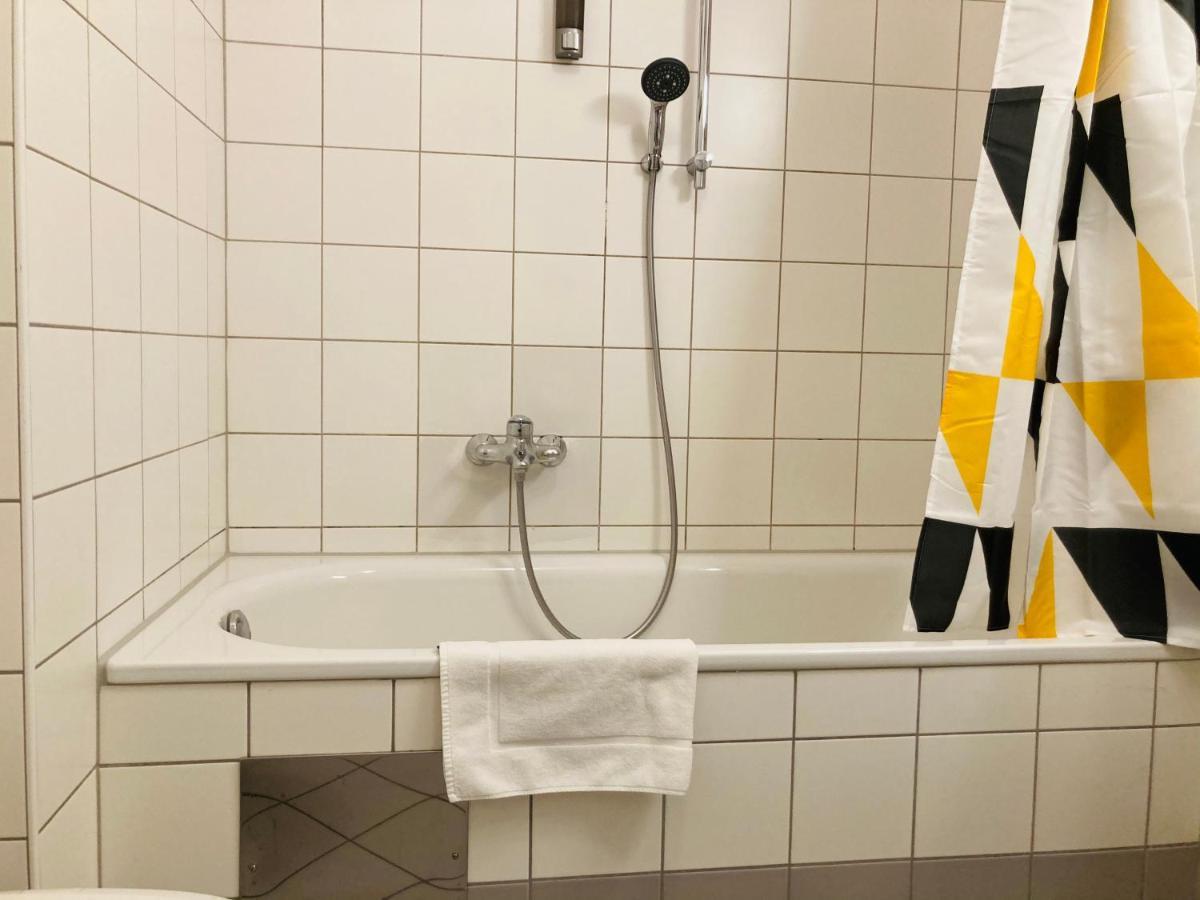 Apartment Apstay ǀ Free Parking & Self Check-in *