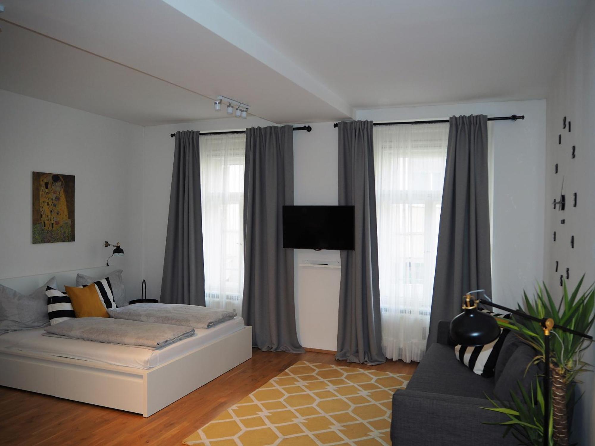 Apstay ǀ Free Parking & Self Check-in